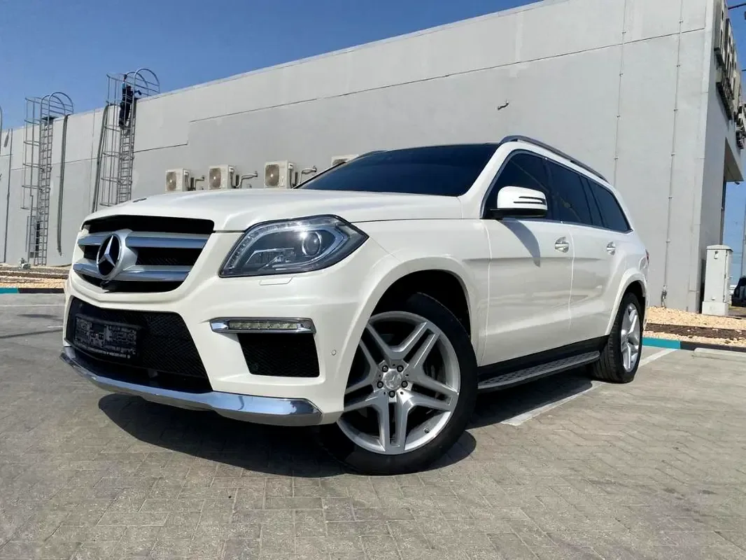 Mercedes-Benz GL-Class GL 500 BlueEfficiency 7G-Tronic Plus 4Matic (435 hp)