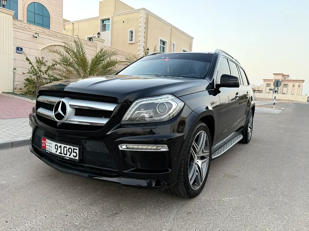 Mercedes-Benz GL-Class GL 500 BlueEfficiency 7G-Tronic Plus 4Matic (435 hp)