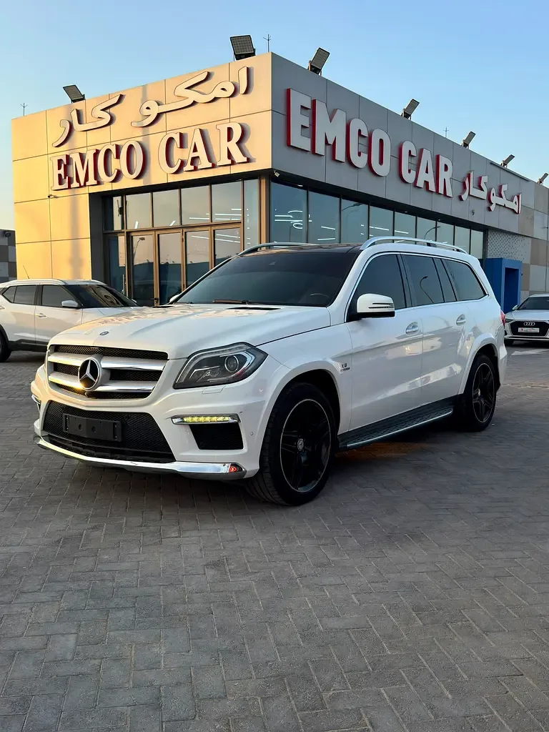 Mercedes-Benz GL-Class GL 500 BlueEfficiency 7G-Tronic Plus 4Matic (435 hp)