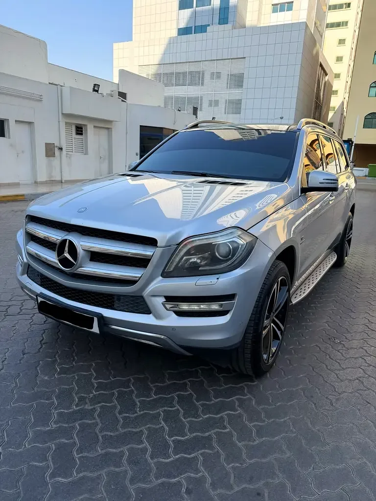 Mercedes-Benz GL-Class GL 500 BlueEfficiency 7G-Tronic Plus 4Matic (435 hp)