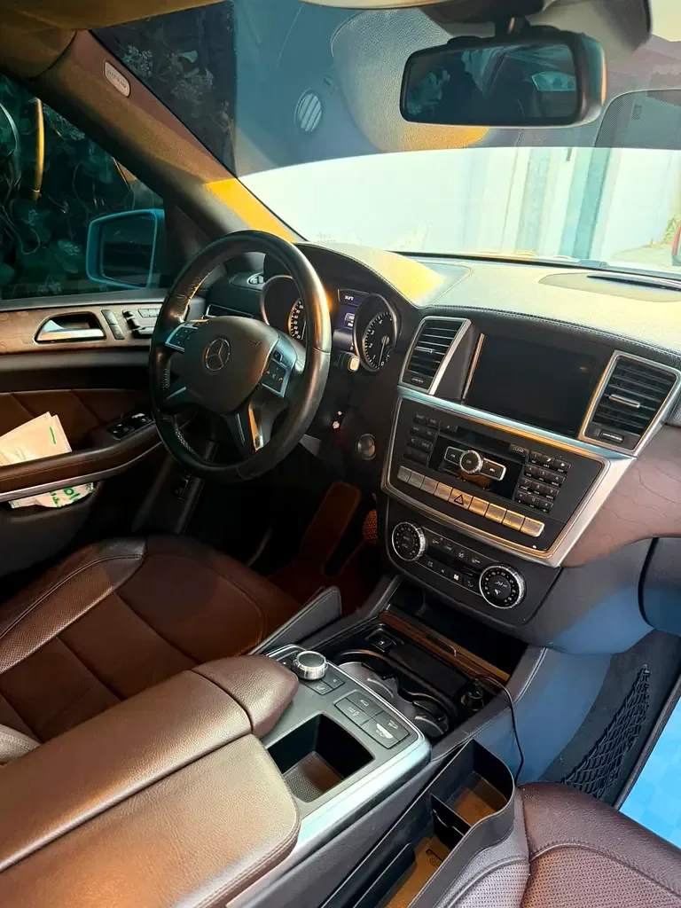 Mercedes-Benz GL-Class GL 500 BlueEfficiency 7G-Tronic Plus 4Matic (435 hp) - 6