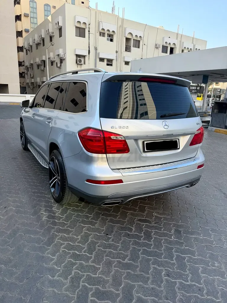 Mercedes-Benz GL-Class GL 500 BlueEfficiency 7G-Tronic Plus 4Matic (435 hp) - 4