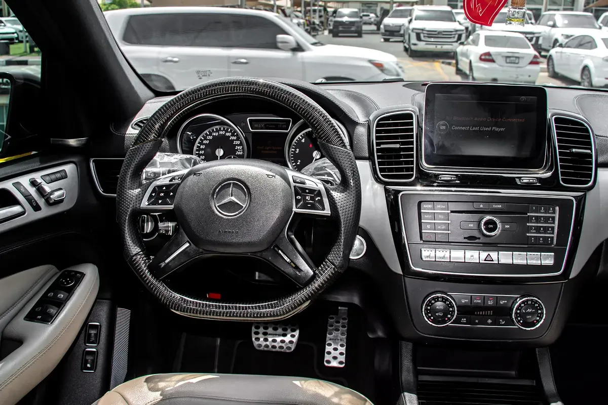 Mercedes-Benz GL-Class GL 500 BlueEfficiency 7G-Tronic Plus 4Matic (435 hp) - 10