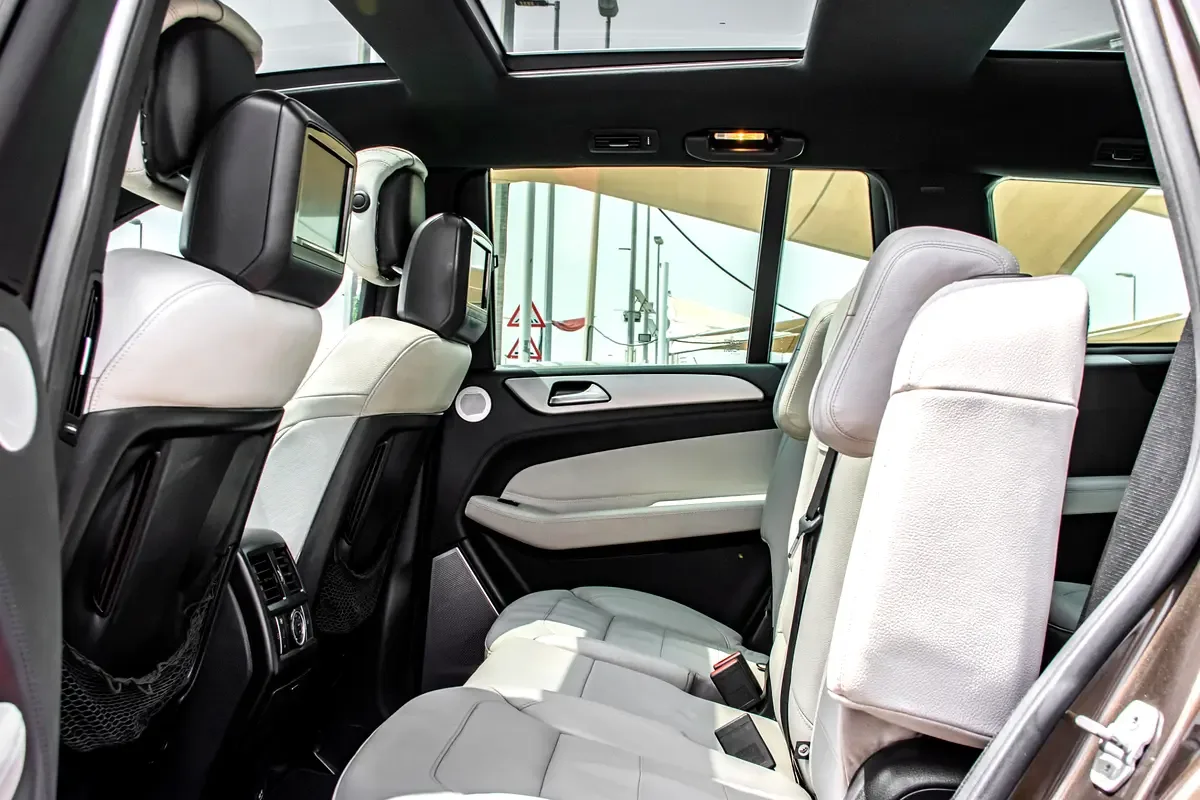 Mercedes-Benz GL-Class GL 500 BlueEfficiency 7G-Tronic Plus 4Matic (435 hp) - 14