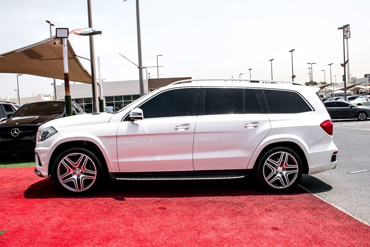 Mercedes-Benz GL-Class GL 500 BlueEfficiency 7G-Tronic Plus 4Matic (435 حصان) - 5