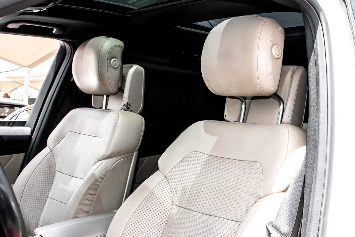 Mercedes-Benz GL-Class GL 500 BlueEfficiency 7G-Tronic Plus 4Matic (435 حصان) - 12