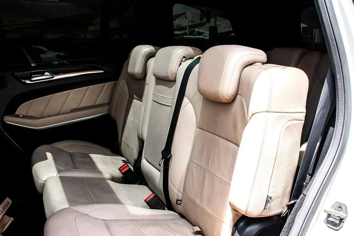 Mercedes-Benz GL-Class GL 500 BlueEfficiency 7G-Tronic Plus 4Matic (435 حصان) - 14