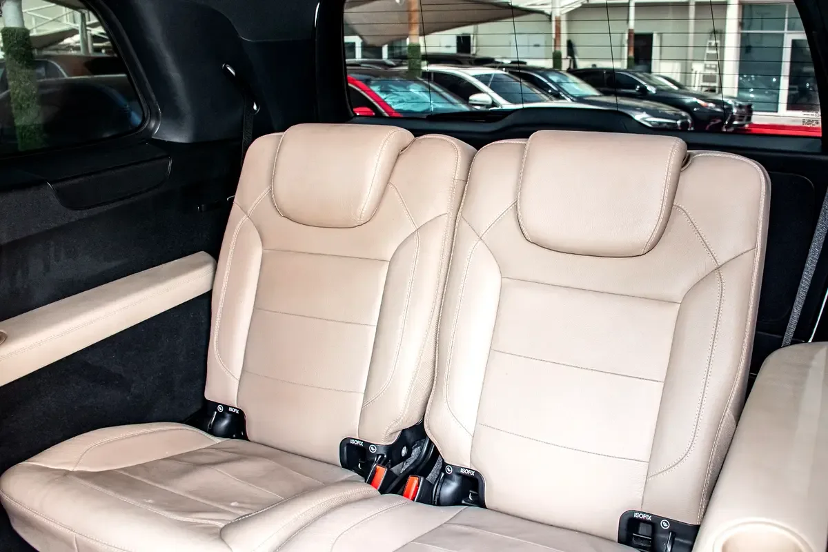 Mercedes-Benz GL-Class GL 500 BlueEfficiency 7G-Tronic Plus 4Matic (435 حصان) - 16