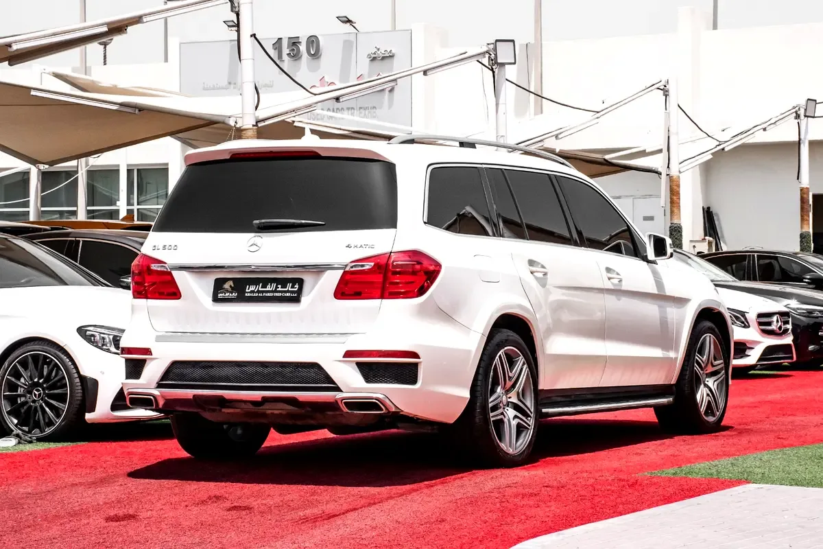Mercedes-Benz GL-Class GL 500 BlueEfficiency 7G-Tronic Plus 4Matic (435 حصان) - 19