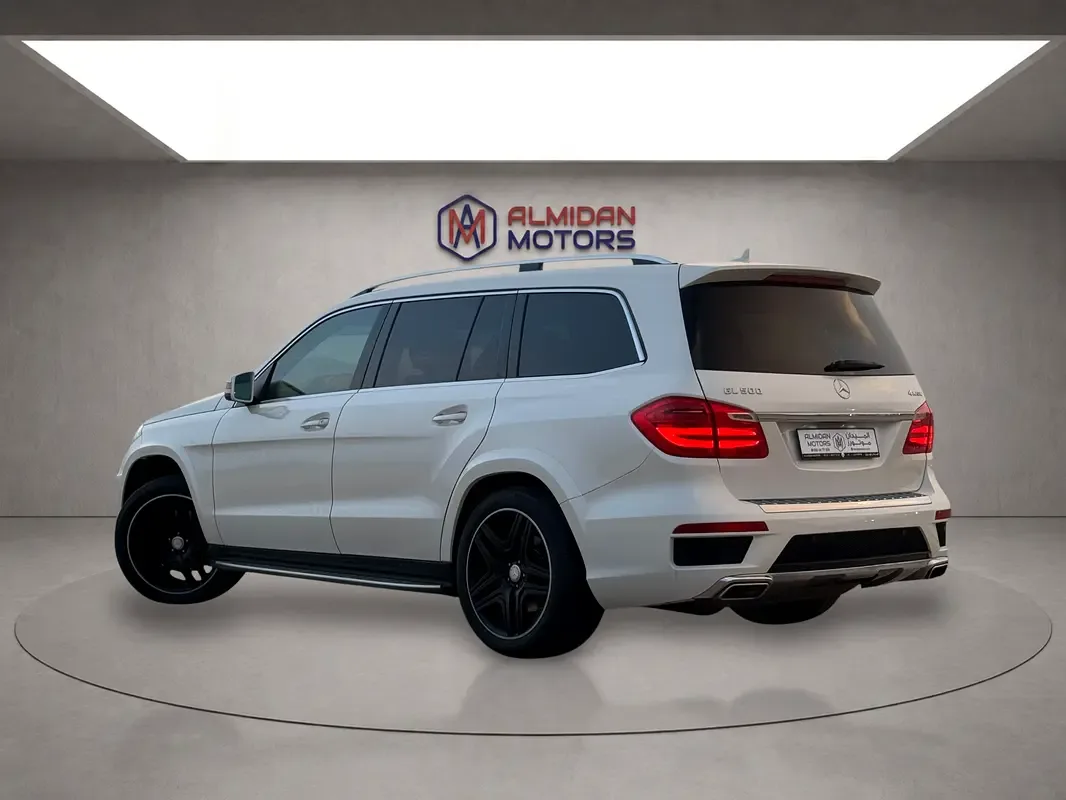 Mercedes-Benz GL-Class GL 500 BlueEfficiency 7G-Tronic Plus 4Matic (435 hp) - 2