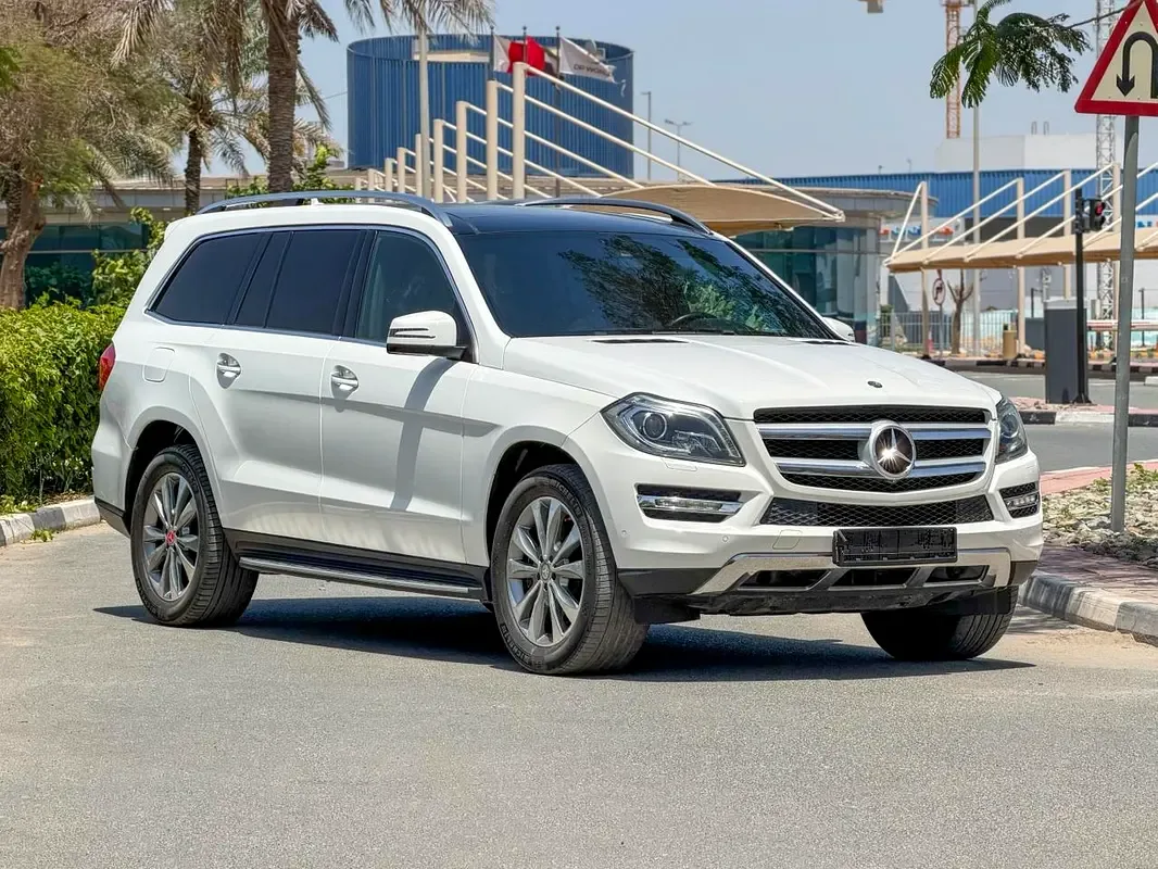 Mercedes-Benz GL-Class GL 500 BlueEfficiency 7G-Tronic Plus 4Matic (435 hp)