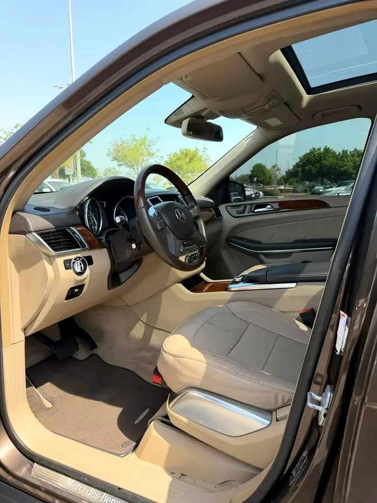 Mercedes-Benz GL-Class GL 500 BlueEfficiency 7G-Tronic Plus 4Matic (435 hp) - 10