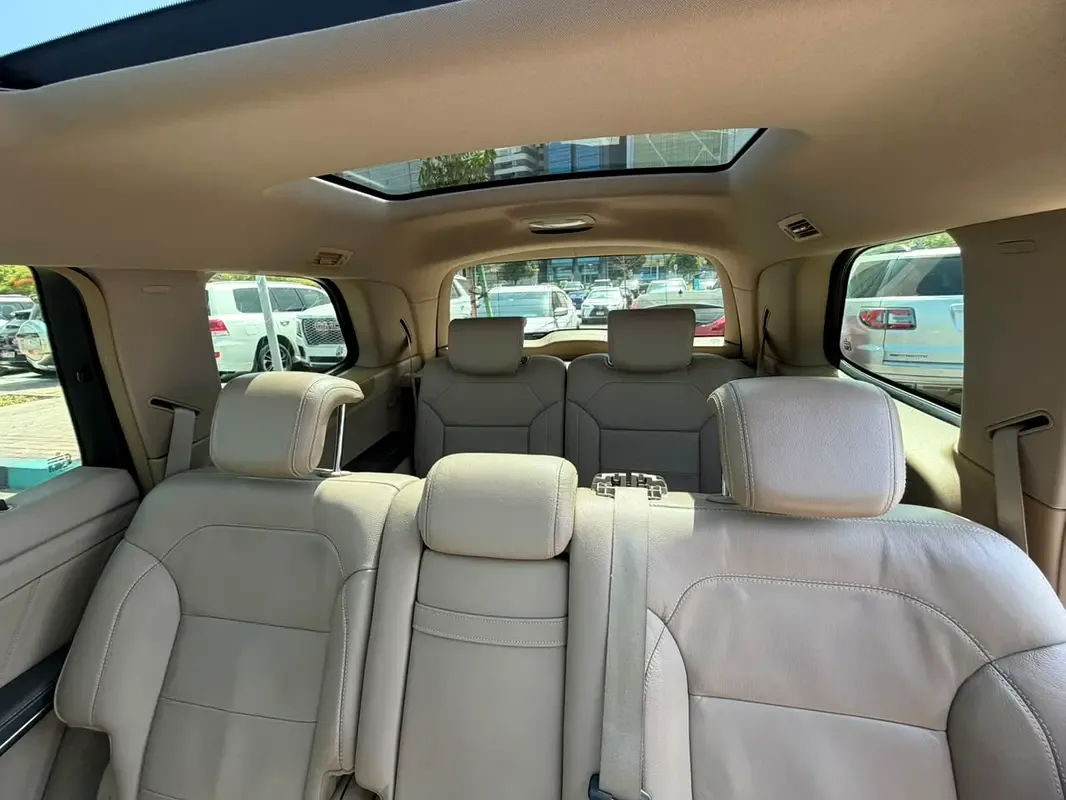 Mercedes-Benz GL-Class GL 500 BlueEfficiency 7G-Tronic Plus 4Matic (435 hp) - 15