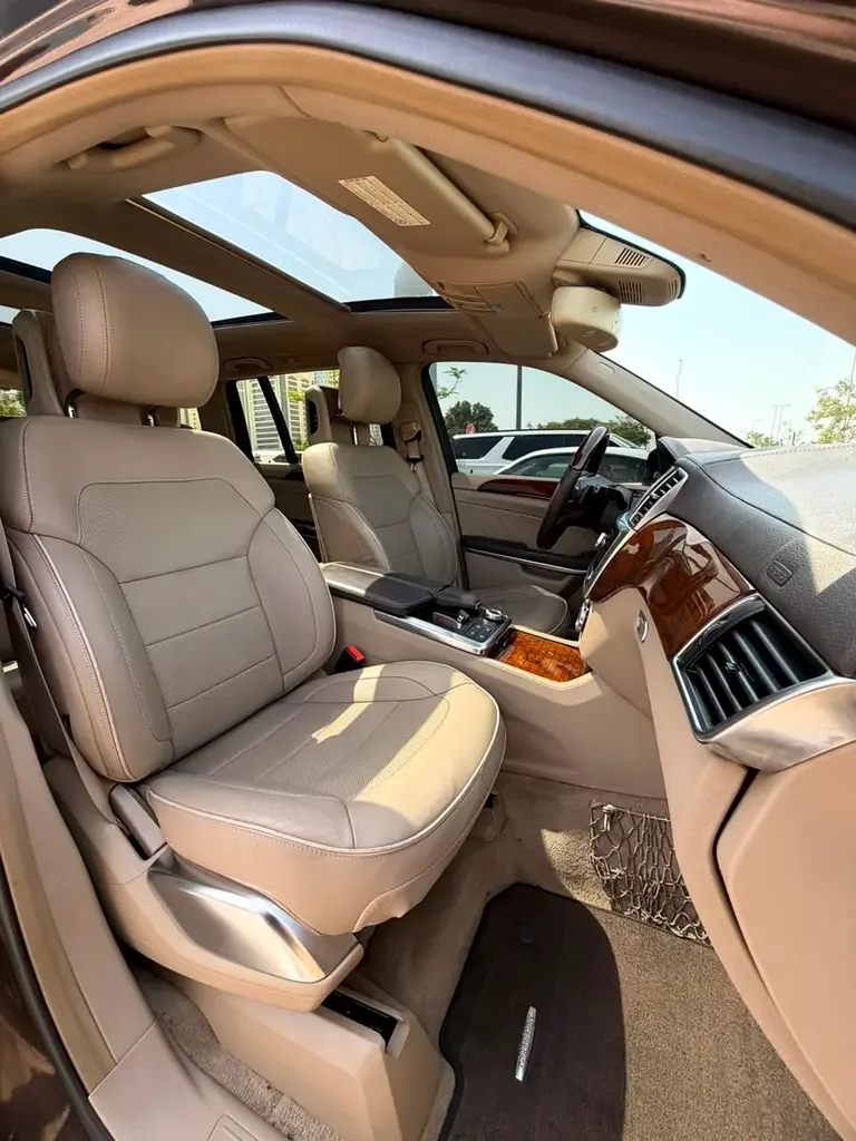 Mercedes-Benz GL-Class GL 500 BlueEfficiency 7G-Tronic Plus 4Matic (435 hp) - 16