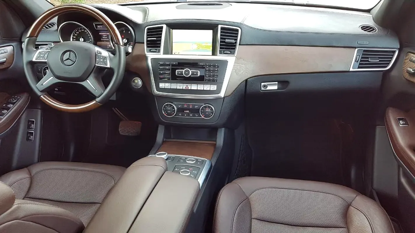 Mercedes-Benz GL-Class GL 500 BlueEfficiency 7G-Tronic Plus 4Matic (435 حصان) - 18
