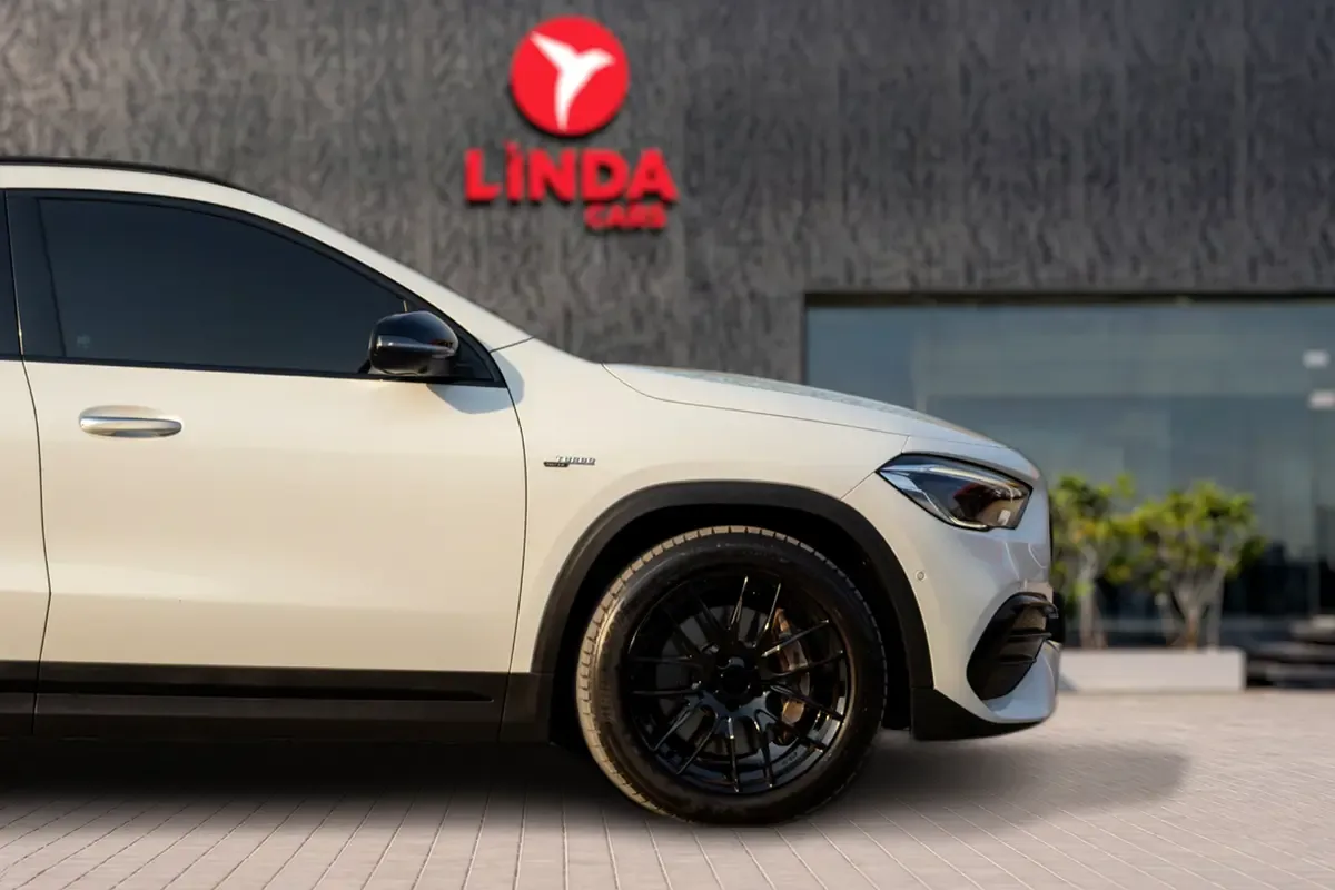 Mercedes-Benz GLA 2.0 (224 hp) gasoline, robot, Four-wheel drive (4WD) - 8
