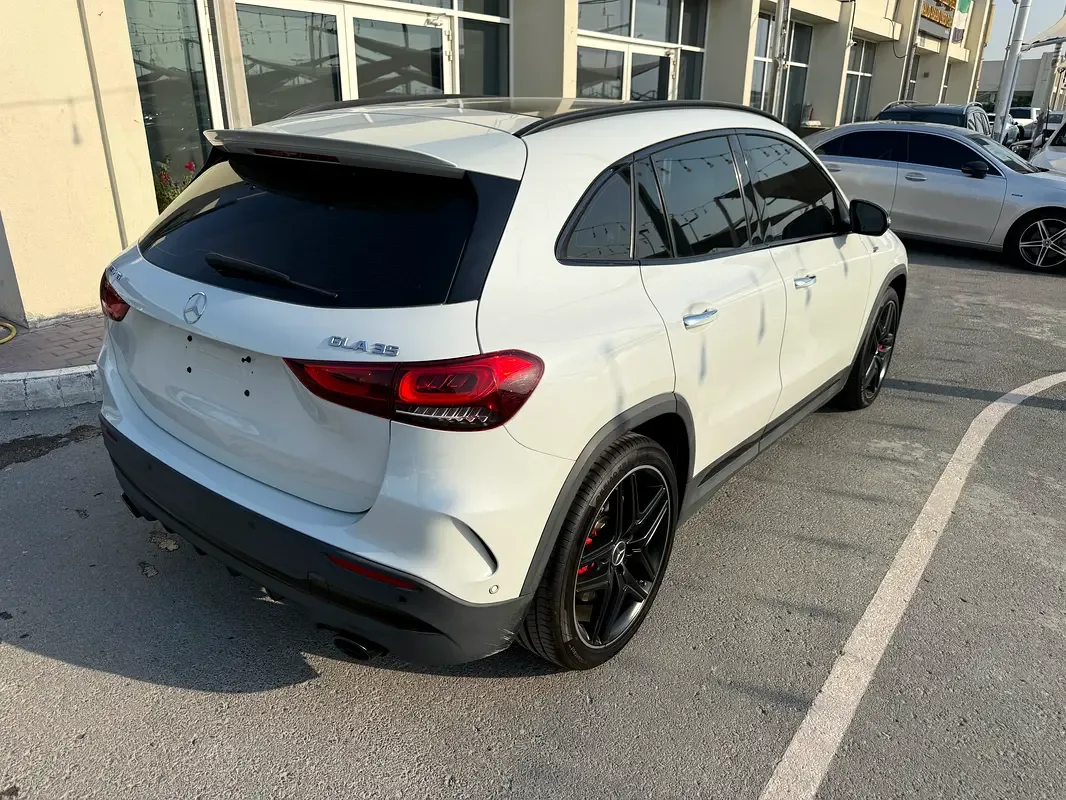 Mercedes-Benz GLA 2.0 (224 hp) gasoline, robot, Four-wheel drive (4WD) - 7