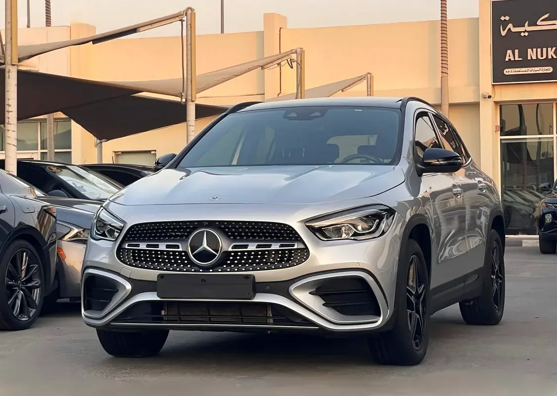 Mercedes-Benz GLA 2.0 (224 hp) gasoline, robot, Four-wheel drive (4WD) - 3
