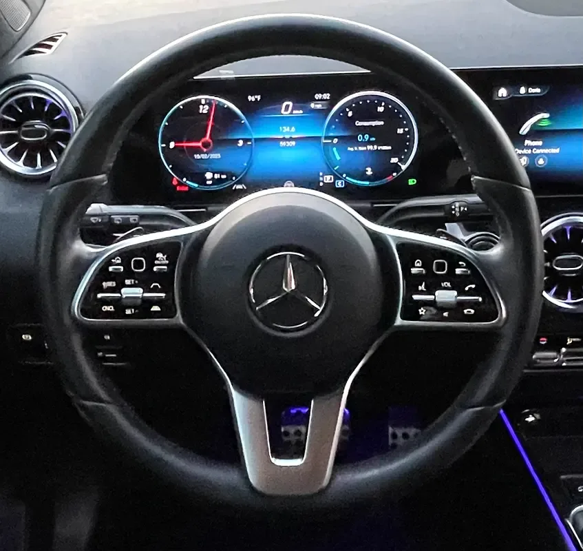 Mercedes-Benz GLA 2.0 (224 hp) gasoline, robot, Four-wheel drive (4WD) - 8