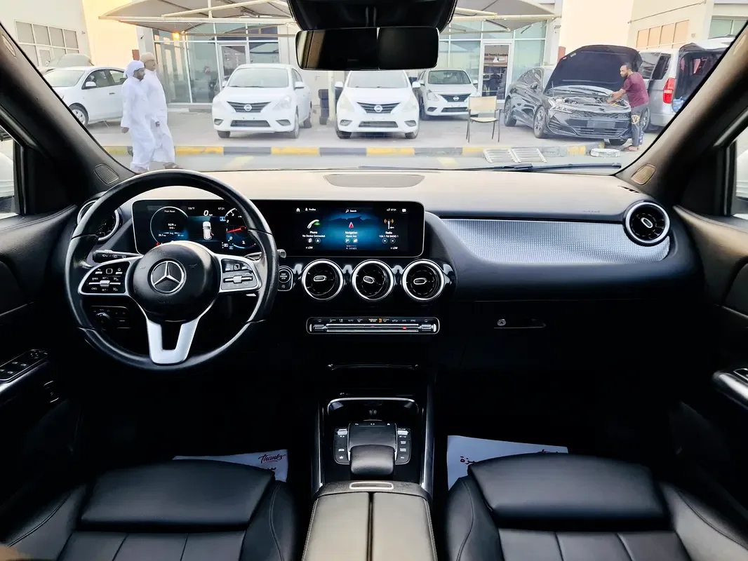 Mercedes-Benz GLA 2.0 (224 hp) gasoline, robot, Four-wheel drive (4WD) - 9