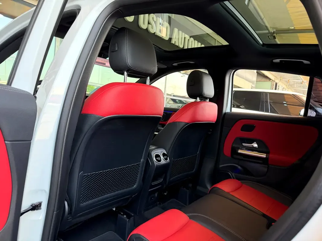 Mercedes-Benz GLA 2.0 (224 حصان) بنزين, robot, Four-wheel drive (4WD) - 17