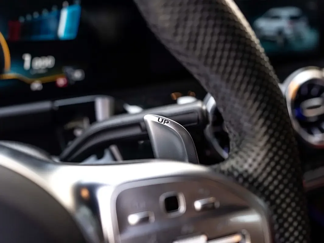 Mercedes-Benz GLA 2.0 (224 حصان) بنزين, robot, Four-wheel drive (4WD) - 16