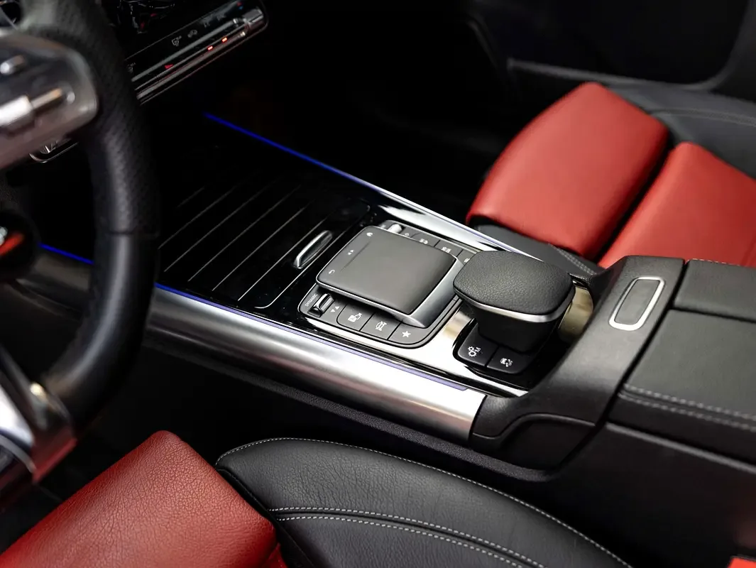 Mercedes-Benz GLA 2.0 (224 حصان) بنزين, robot, Four-wheel drive (4WD) - 14