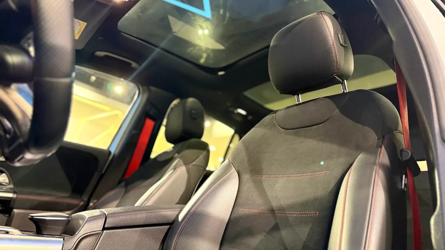 Mercedes-Benz GLA 2.0 (224 hp) gasoline, robot, Four-wheel drive (4WD) - 12