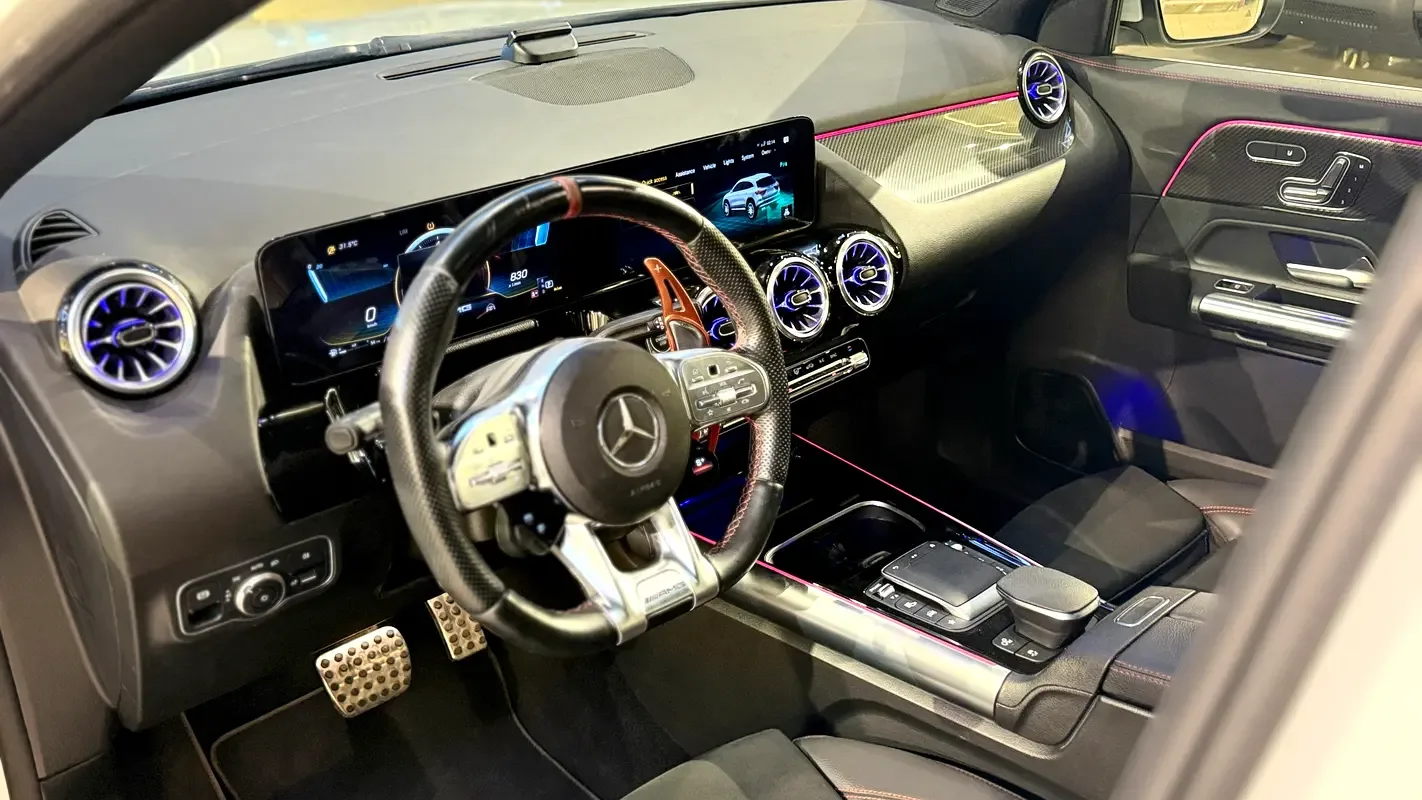 Mercedes-Benz GLA 2.0 (224 hp) gasoline, robot, Four-wheel drive (4WD) - 13