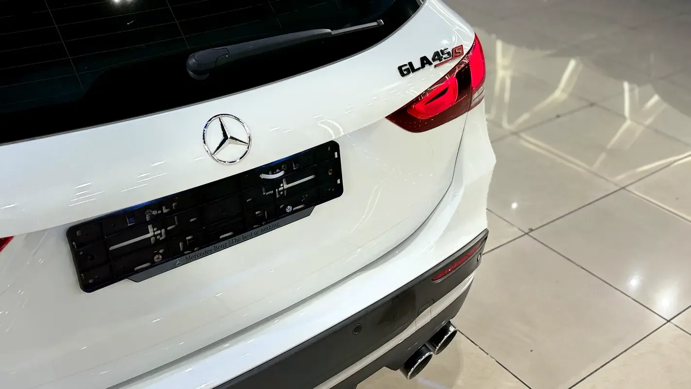 Mercedes-Benz GLA 2.0 (224 hp) gasoline, robot, Four-wheel drive (4WD) - 19