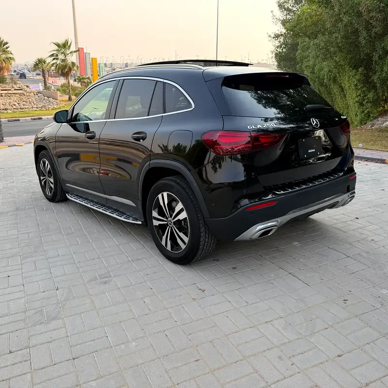 Mercedes-Benz GLA 2.0 AMT (190 hp) - 12
