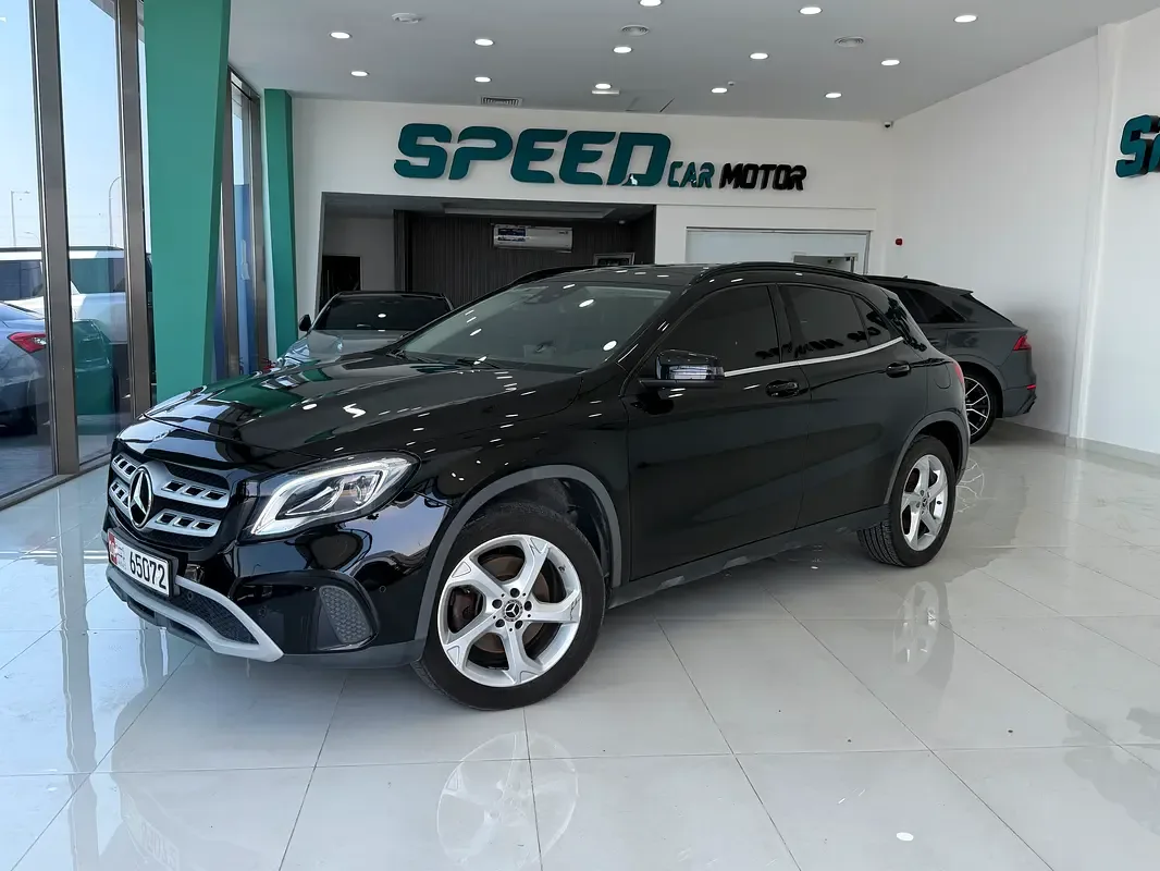 Mercedes-Benz GLA 220 7G-DCT 4MATIC (184 hp)
