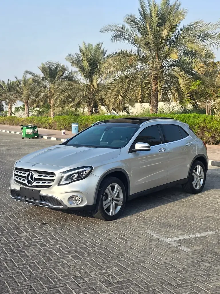 Mercedes-Benz GLA 250 7G-DCT (211 hp)