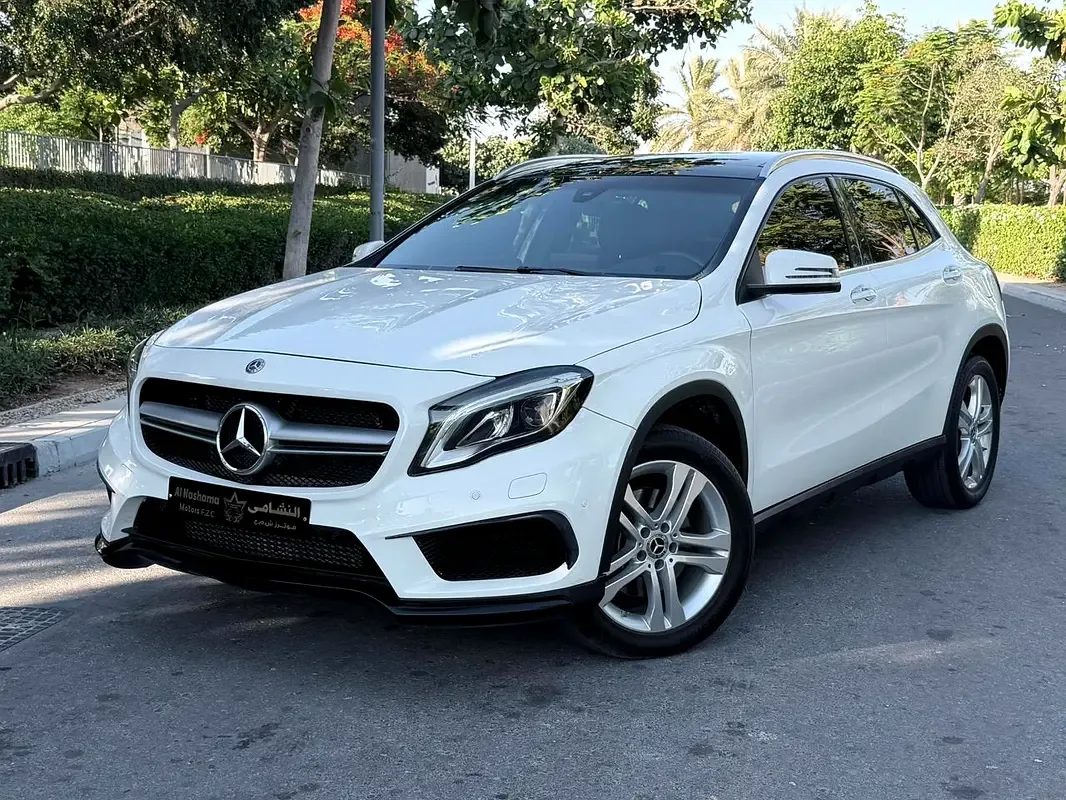 Mercedes-Benz GLA 250 7G-DCT (211 hp)