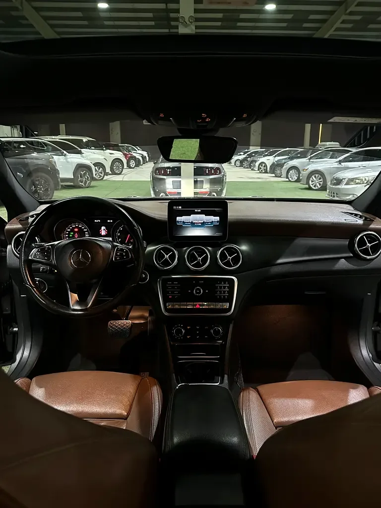 Mercedes-Benz GLA 250 7G-DCT (211 hp) - 10