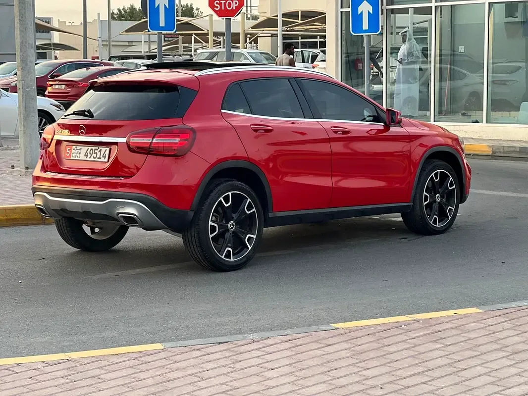 Mercedes-Benz GLA 250 7G-DCT (211 حصان) - 5