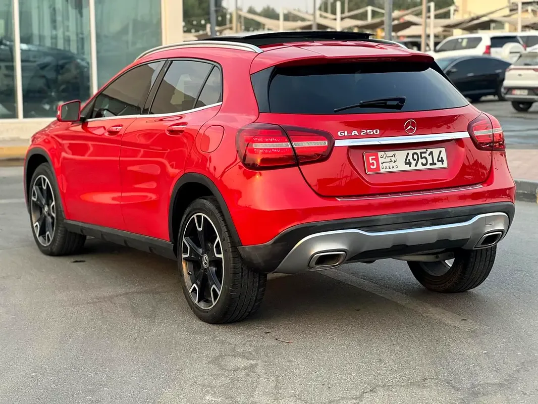 Mercedes-Benz GLA 250 7G-DCT (211 حصان) - 4