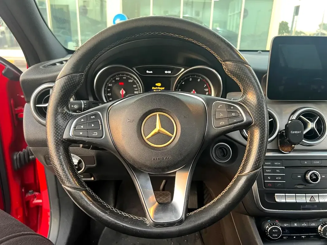 Mercedes-Benz GLA 250 7G-DCT (211 حصان) - 18