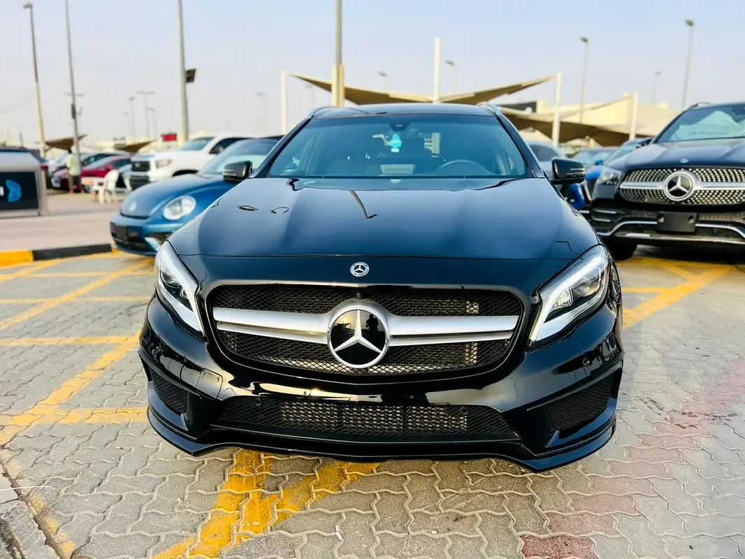 Mercedes-Benz GLA 250 7G-DCT (211 hp)