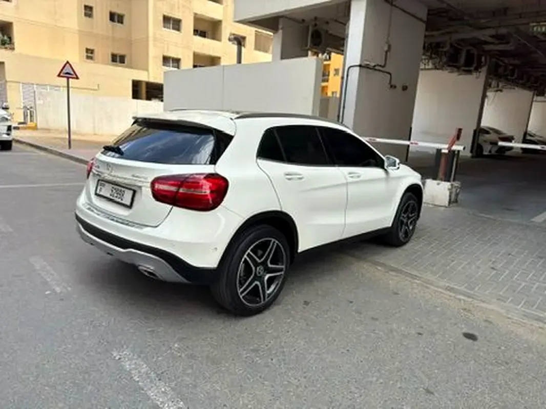 Mercedes-Benz GLA 250 7G-DCT 4MATIC (211 hp) - 5