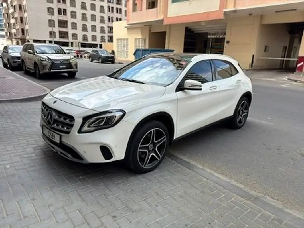 Mercedes-Benz GLA 250 7G-DCT 4MATIC (211 hp) - 3