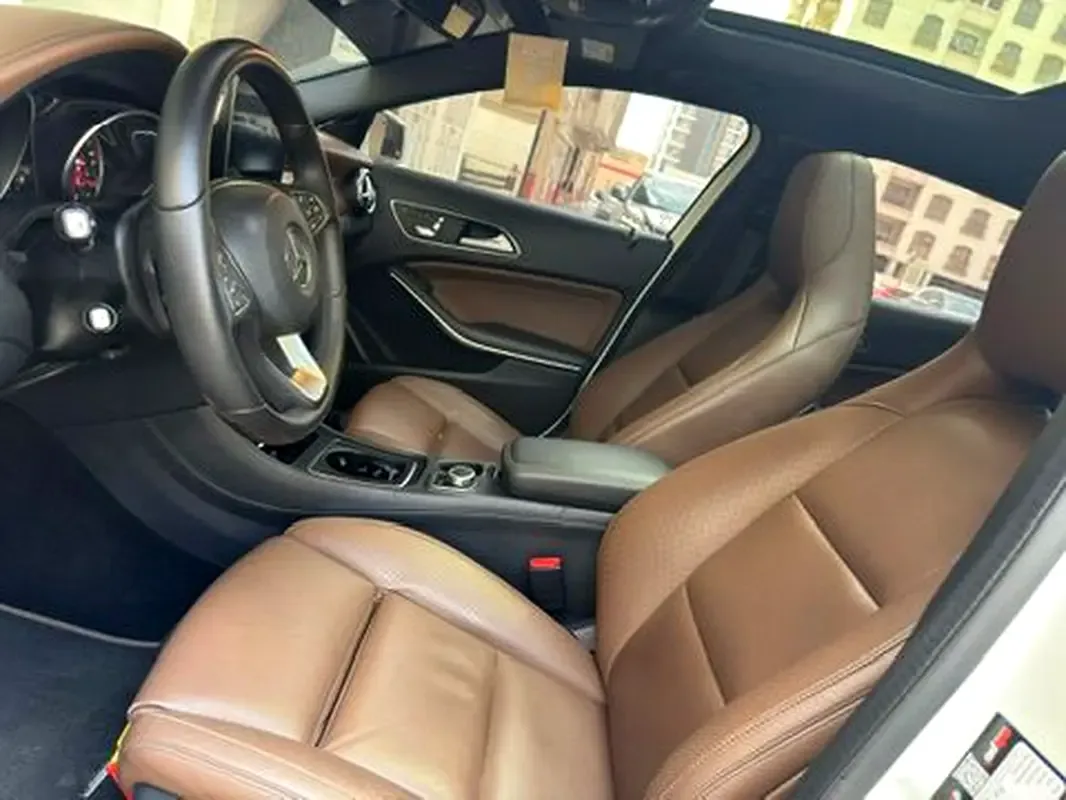Mercedes-Benz GLA 250 7G-DCT 4MATIC (211 hp) - 10