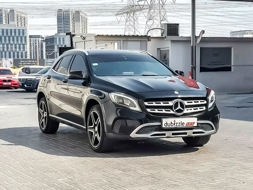 Mercedes-Benz GLA 250 7G-DCT 4MATIC (211 hp)