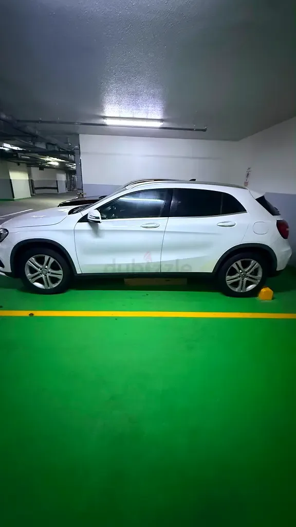 Mercedes-Benz GLA 250 7G-DCT 4MATIC (211 حصان) - 6