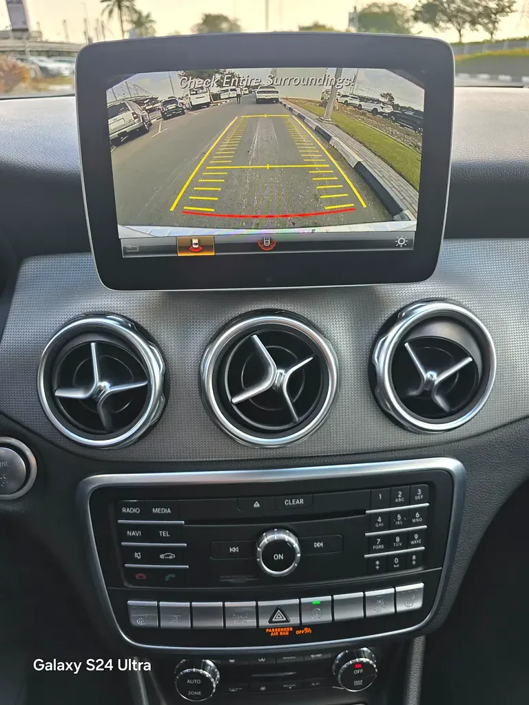 Mercedes-Benz GLA 250 7G-DCT 4MATIC (211 حصان) - 12
