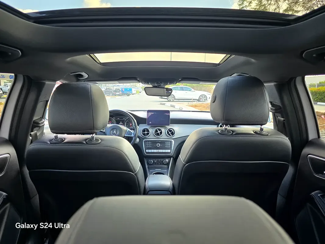 Mercedes-Benz GLA 250 7G-DCT 4MATIC (211 حصان) - 16