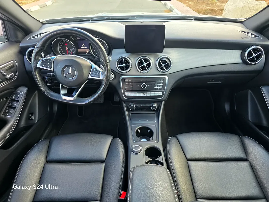 Mercedes-Benz GLA 250 7G-DCT 4MATIC (211 حصان) - 17