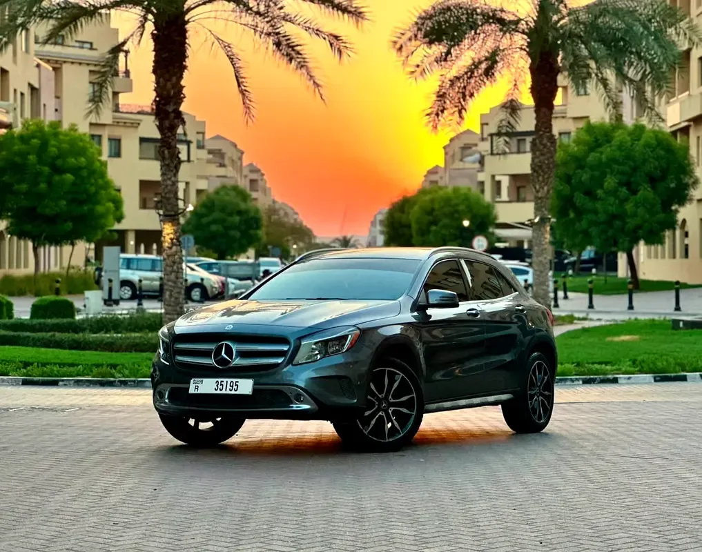 Mercedes-Benz GLA 250 7G-DCT 4MATIC (211 hp)