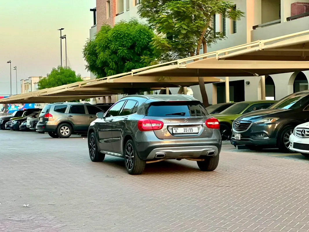 Mercedes-Benz GLA 250 7G-DCT 4MATIC (211 hp) - 4
