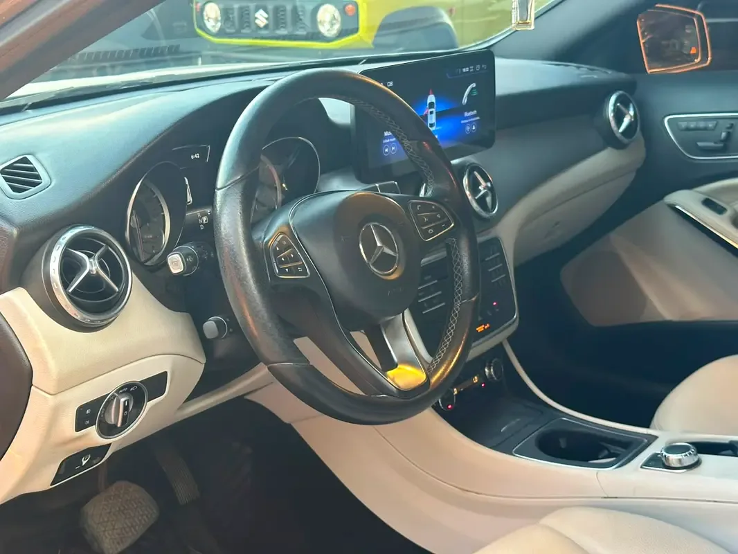 Mercedes-Benz GLA 250 7G-DCT 4MATIC (211 hp) - 7